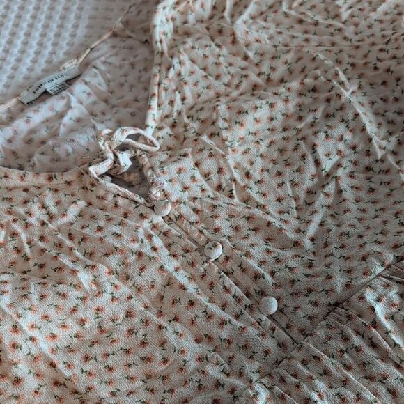 American Eagle Outfitters Cream Floral Long Sleeve Dress - Picture 9 of 9